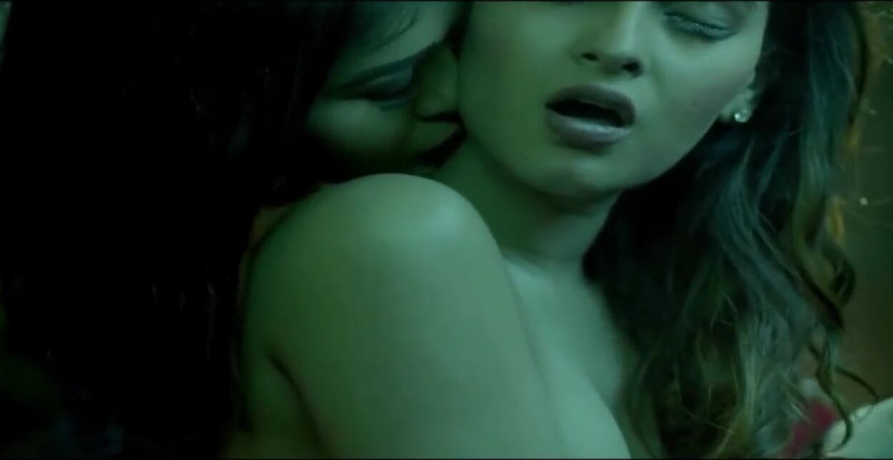 1280px x 720px - Indian Actress Karishma Sharma Sakshi Hot Lesbian Sex Ragini MMS ...